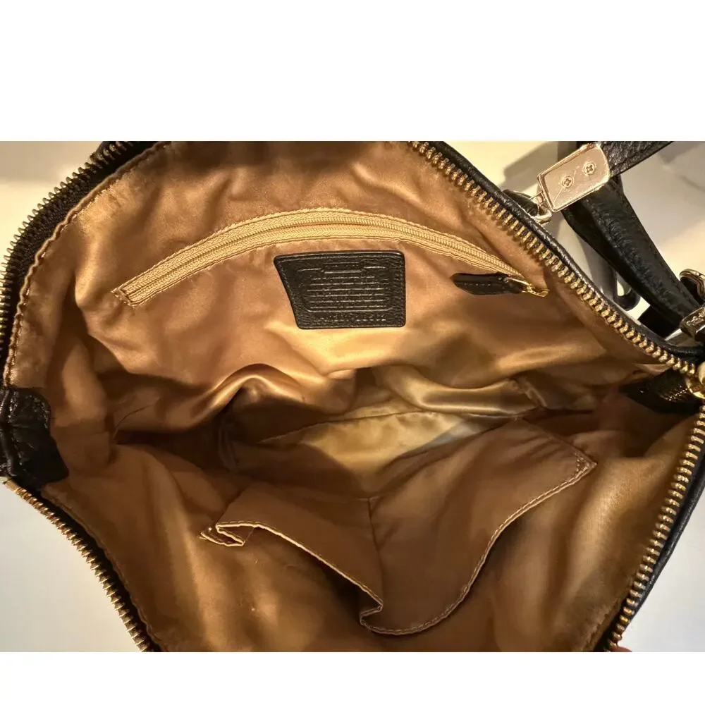 EUC Coach SIgnature Kelsey Satchel and Wallet